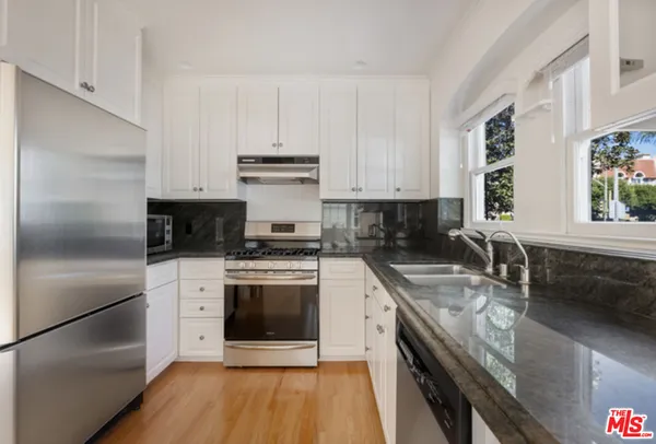 $5,500 | 8664 West Olympic Boulevard, Los Angeles, CA 90035