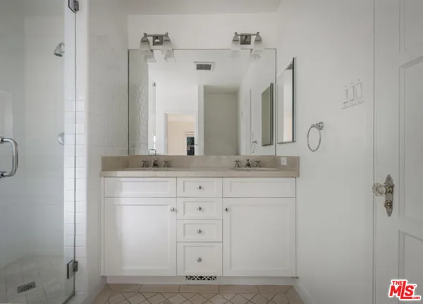 $5,500 | 8664 West Olympic Boulevard, Los Angeles, CA 90035