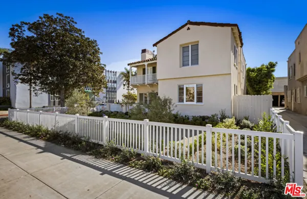 $5,500 | 8664 West Olympic Boulevard, Los Angeles, CA 90035