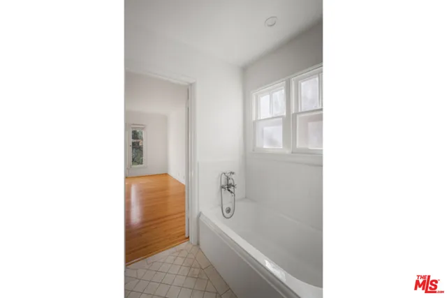 $5,500 | 8664 West Olympic Boulevard, Los Angeles, CA 90035