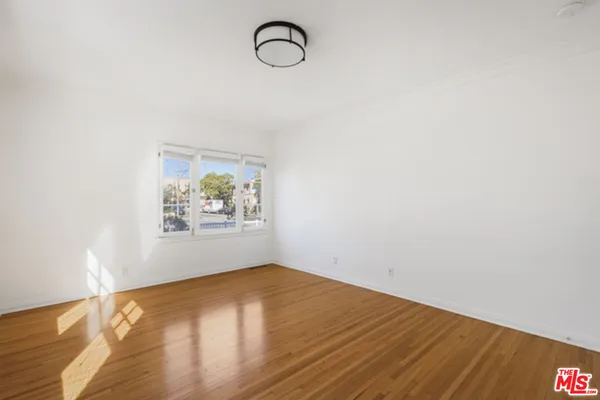 $5,500 | 8664 West Olympic Boulevard, Los Angeles, CA 90035