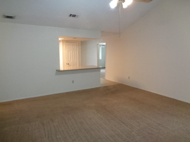 9530 Magnolia Ridge Drive Houston, TX 77070 - Photo 17 of 20 an empty room with a window