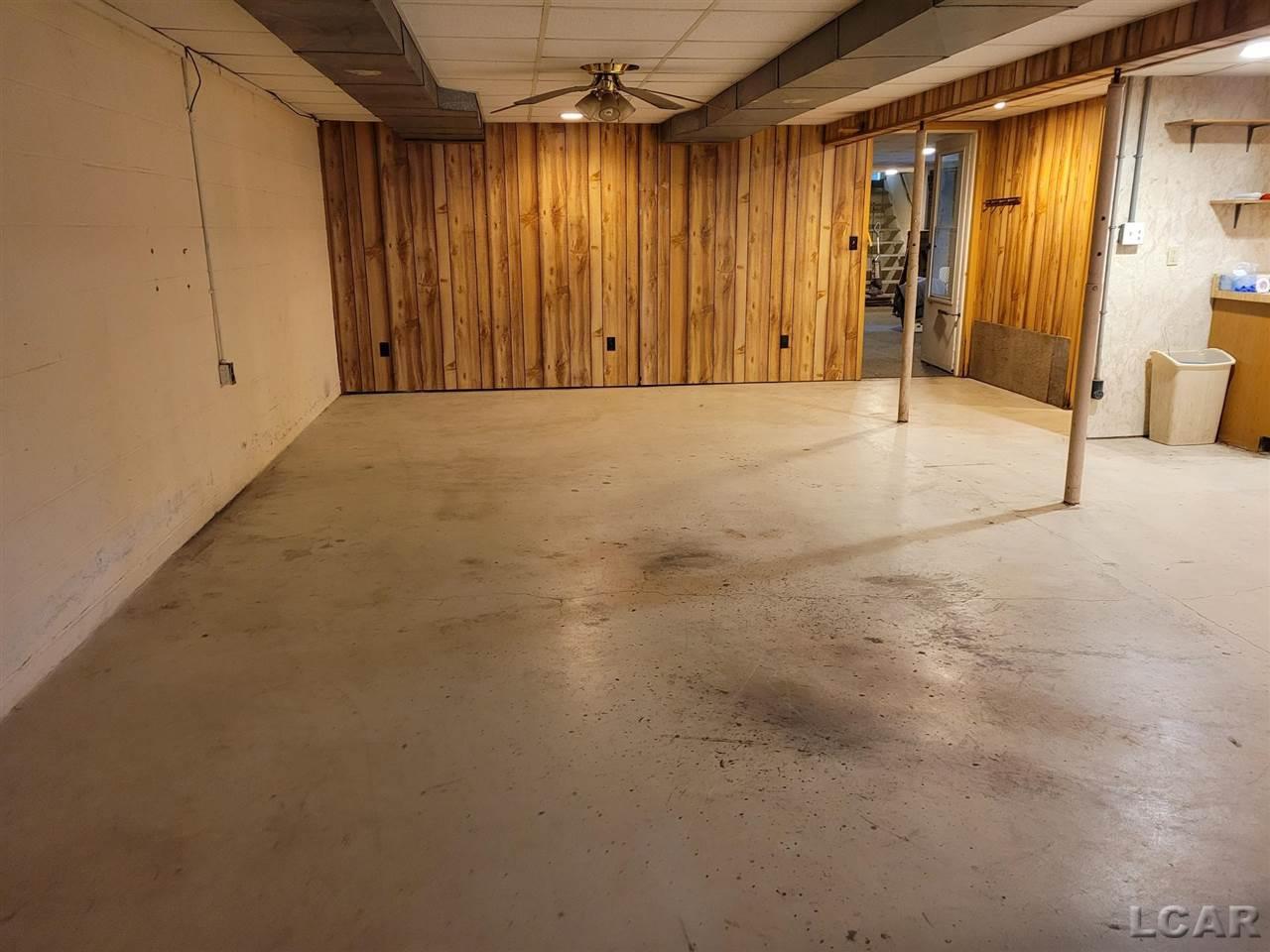 9700 Island Lake Road Dexter, MI 48130 - Photo 35 of 61 50041986-34.JPG