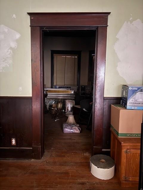 579 17th Street Southeast Paris, TX 75460 - Photo 20 of 22 a living room with furniture and a fireplace