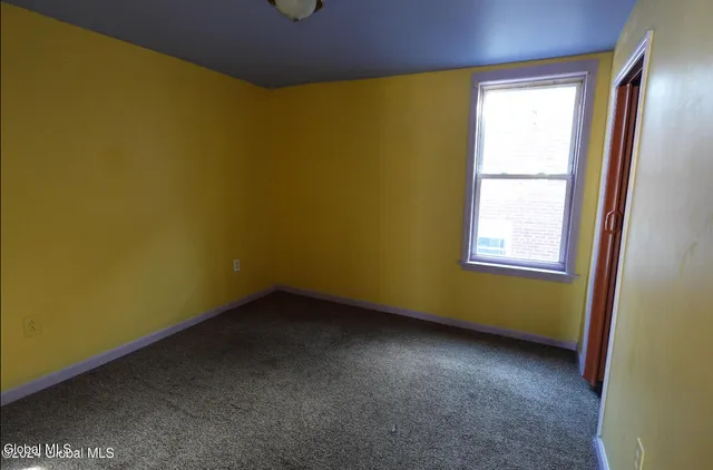 $265,000 | 3081 6th Avenue, Troy, NY 12180