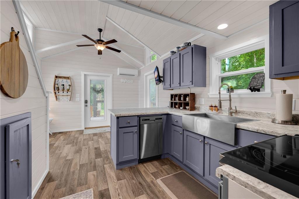 4960 Laurel Lodge Road Clarkesville, GA 30523 - Photo 17 of 44