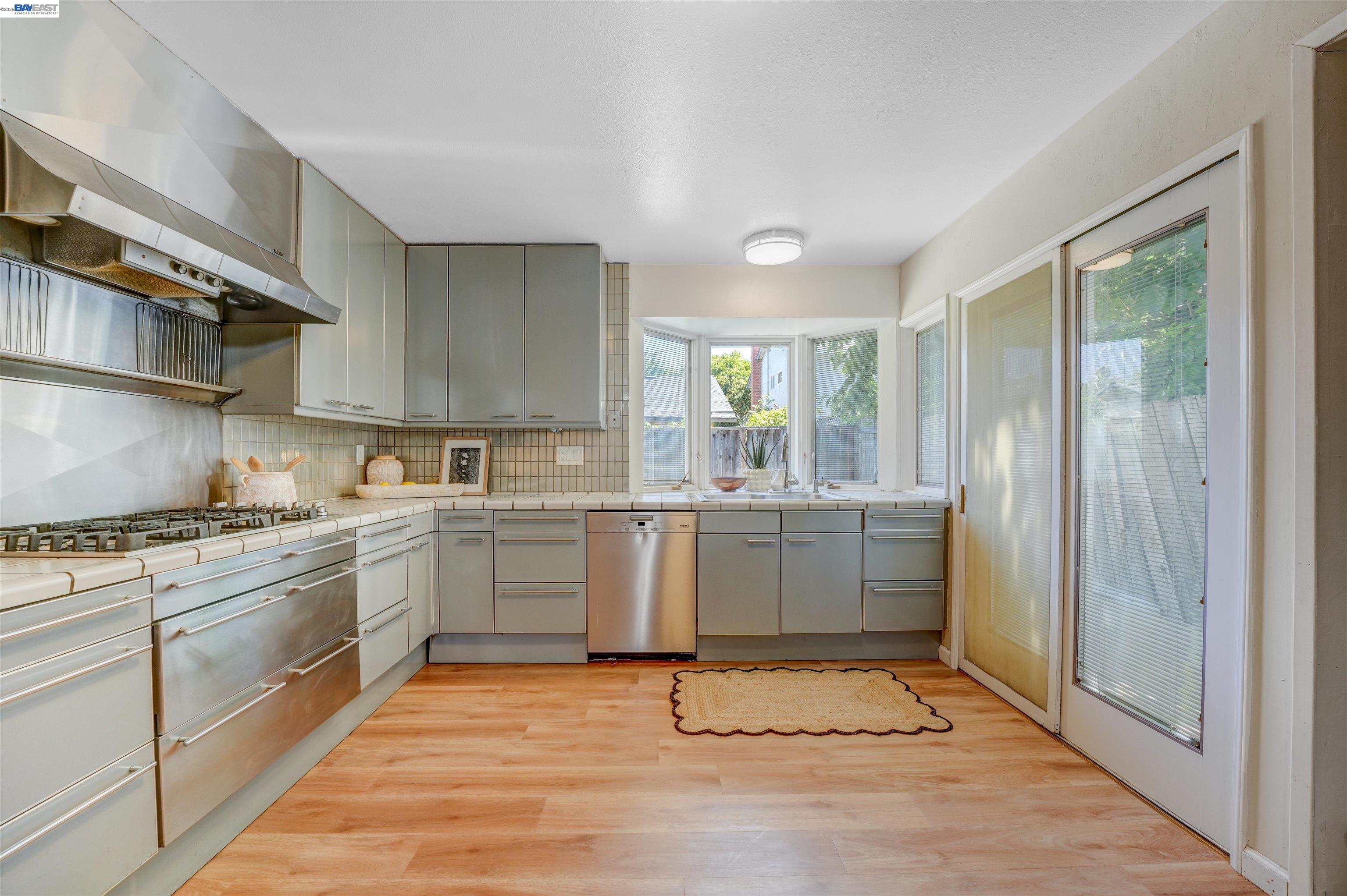 380 Springpark Circle San Jose, CA 95136 - Photo 14 of 50