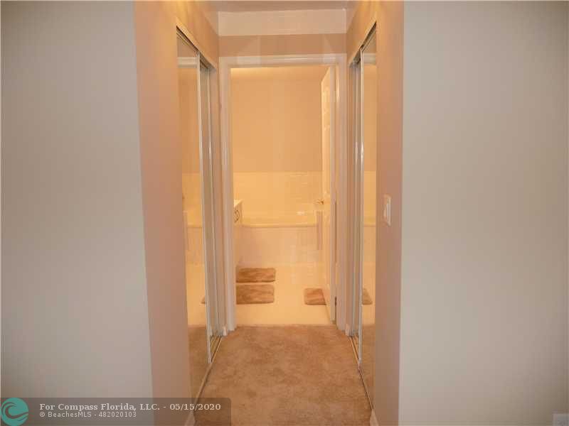 Winston Park Pompano Beach, FL 33073 - Photo 19 of 35 Bathroom Master