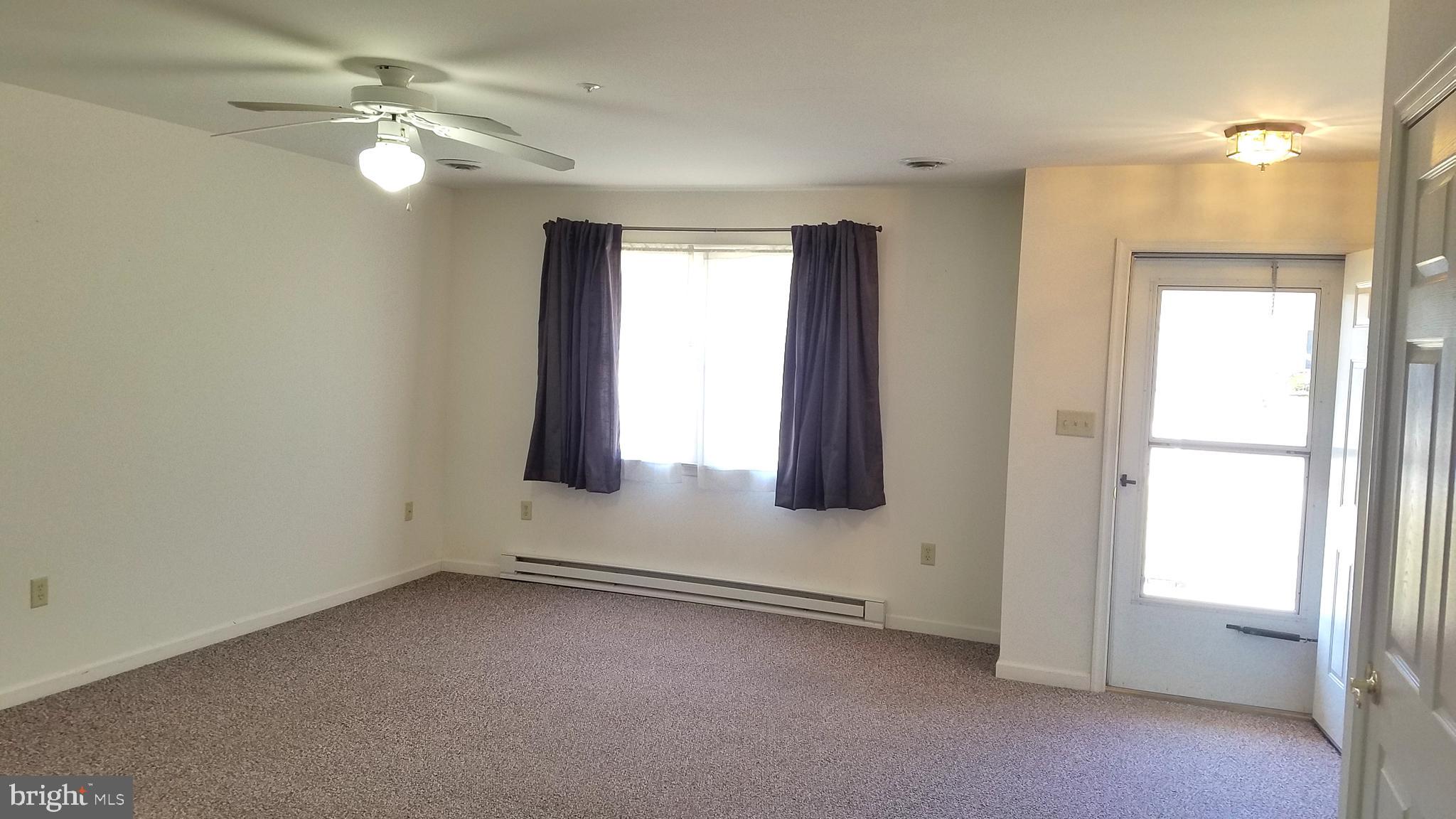 18026 Pin Oak Road Hagerstown, MD 21740 - Photo 5 of 19 Gallery Image 5