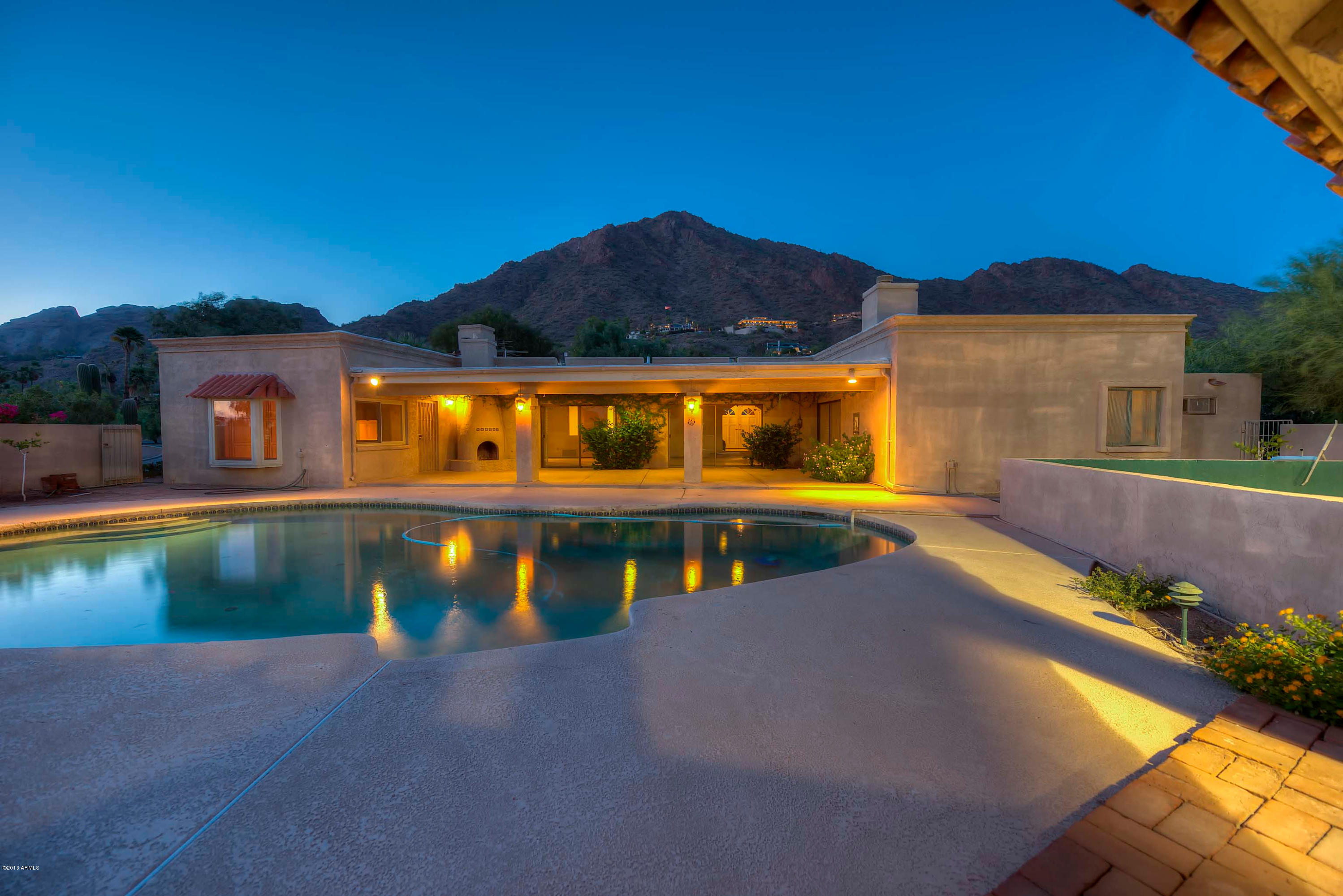 5353 East Rockridge Road Phoenix, AZ 85018 - Photo 5 of 24 005_Camelback Mountain Views