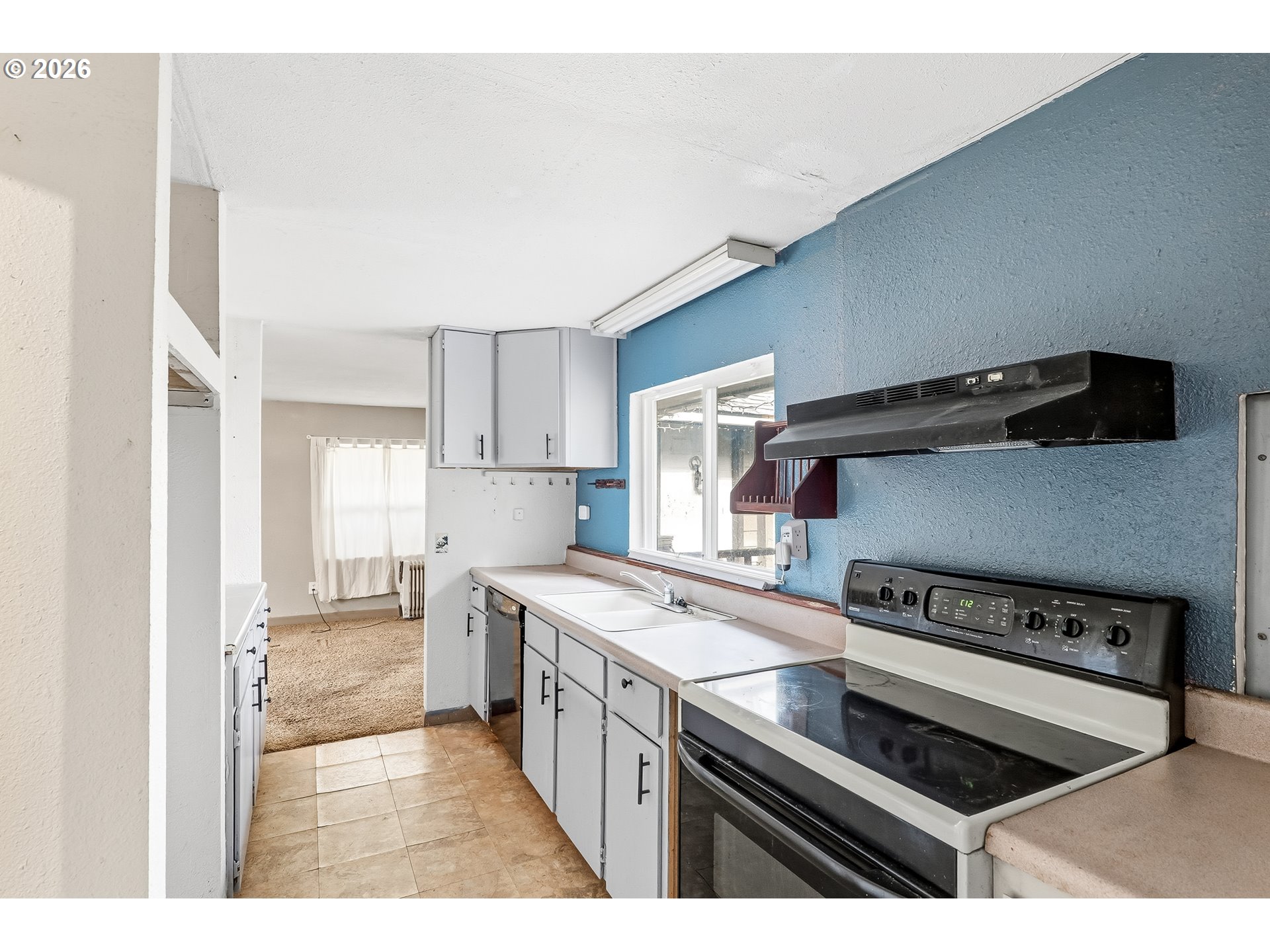 12510 Southeast Raymond Street Portland, OR 97236 - Photo 12 of 21