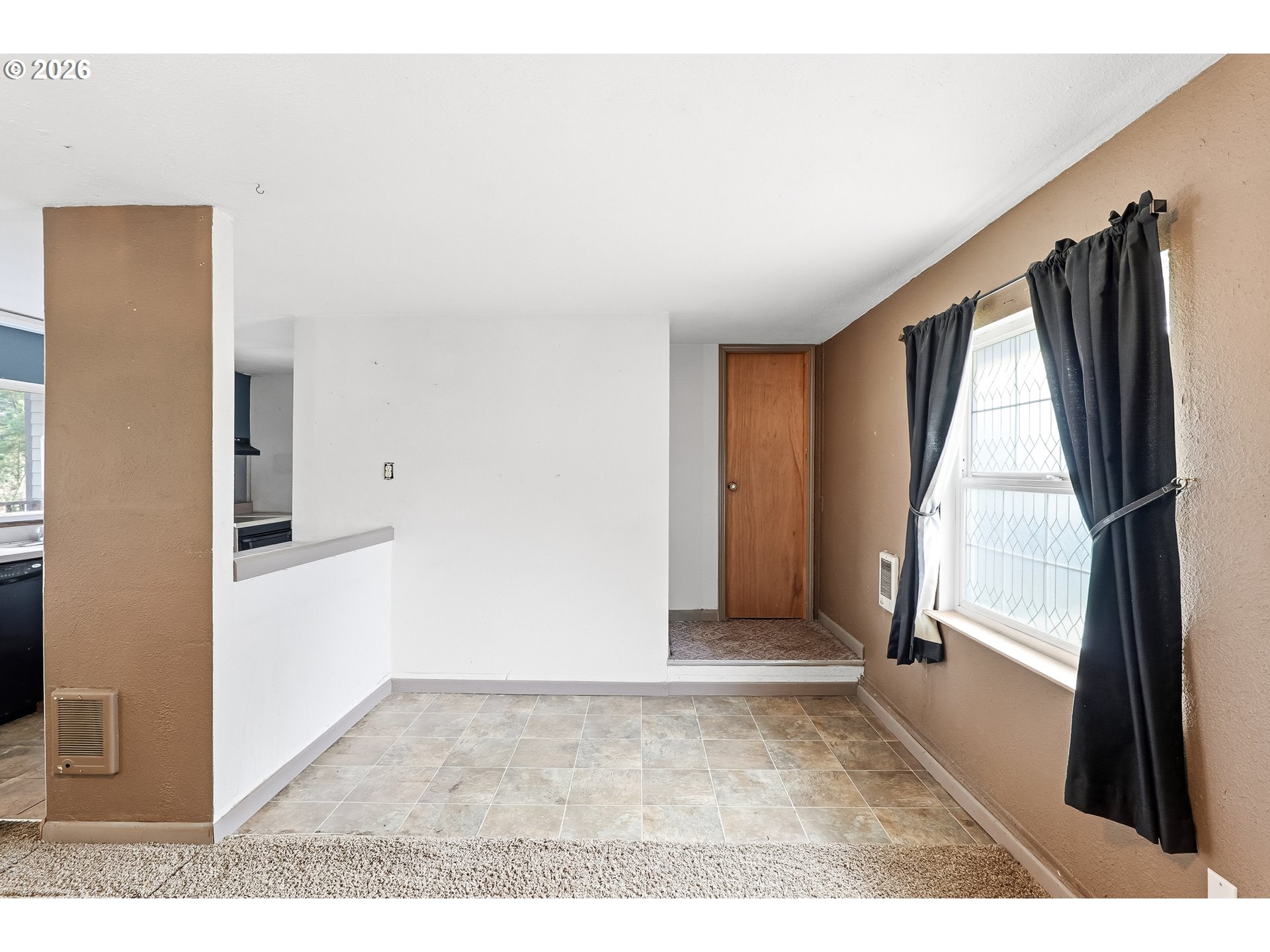 12510 Southeast Raymond Street Portland, OR 97236 - Photo 8 of 21