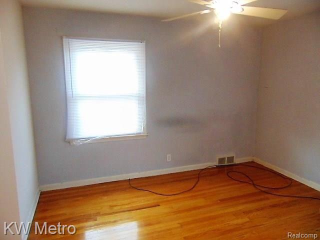 11394 Hemingway Street Redford, MI 48239 - Photo 6 of 12 DSC02523.JPG