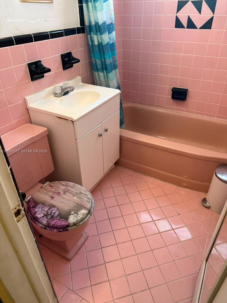 8132 Harding Avenue, Unit 9 Miami Beach, FL 33141 - Photo 6 of 12