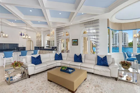 $30,000,000 | 2716 Aqua Vista Boulevard, Fort Lauderdale, FL 33301