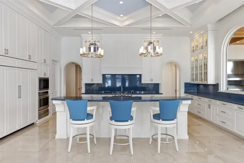 $30,000,000 | 2716 Aqua Vista Boulevard, Fort Lauderdale, FL 33301