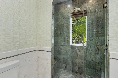 $30,000,000 | 2716 Aqua Vista Boulevard, Fort Lauderdale, FL 33301