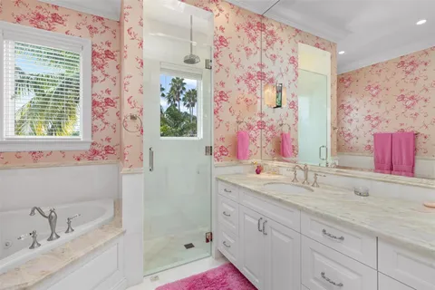 $30,000,000 | 2716 Aqua Vista Boulevard, Fort Lauderdale, FL 33301