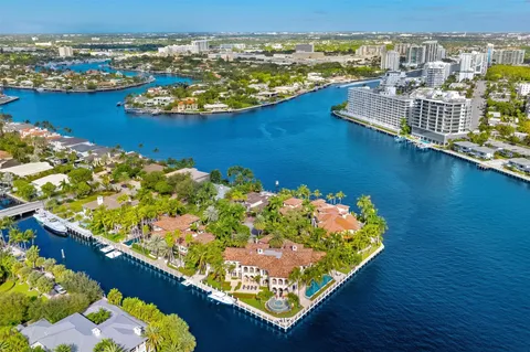 $30,000,000 | 2716 Aqua Vista Boulevard, Fort Lauderdale, FL 33301