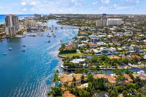 $30,000,000 | 2716 Aqua Vista Boulevard, Fort Lauderdale, FL 33301