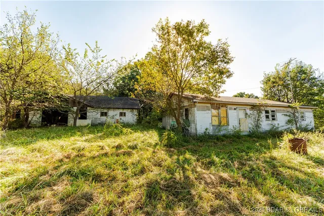 $400,000 | 22595 South 2225 Road, Milo, MO 64767