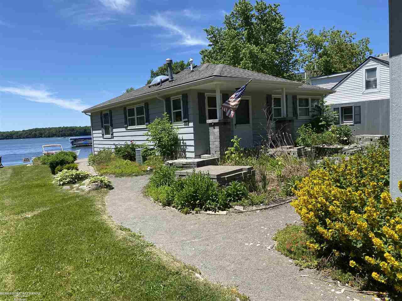 1845 Rochester Road Leonard, MI 48367 - Photo 6 of 32 Gallery Image 6