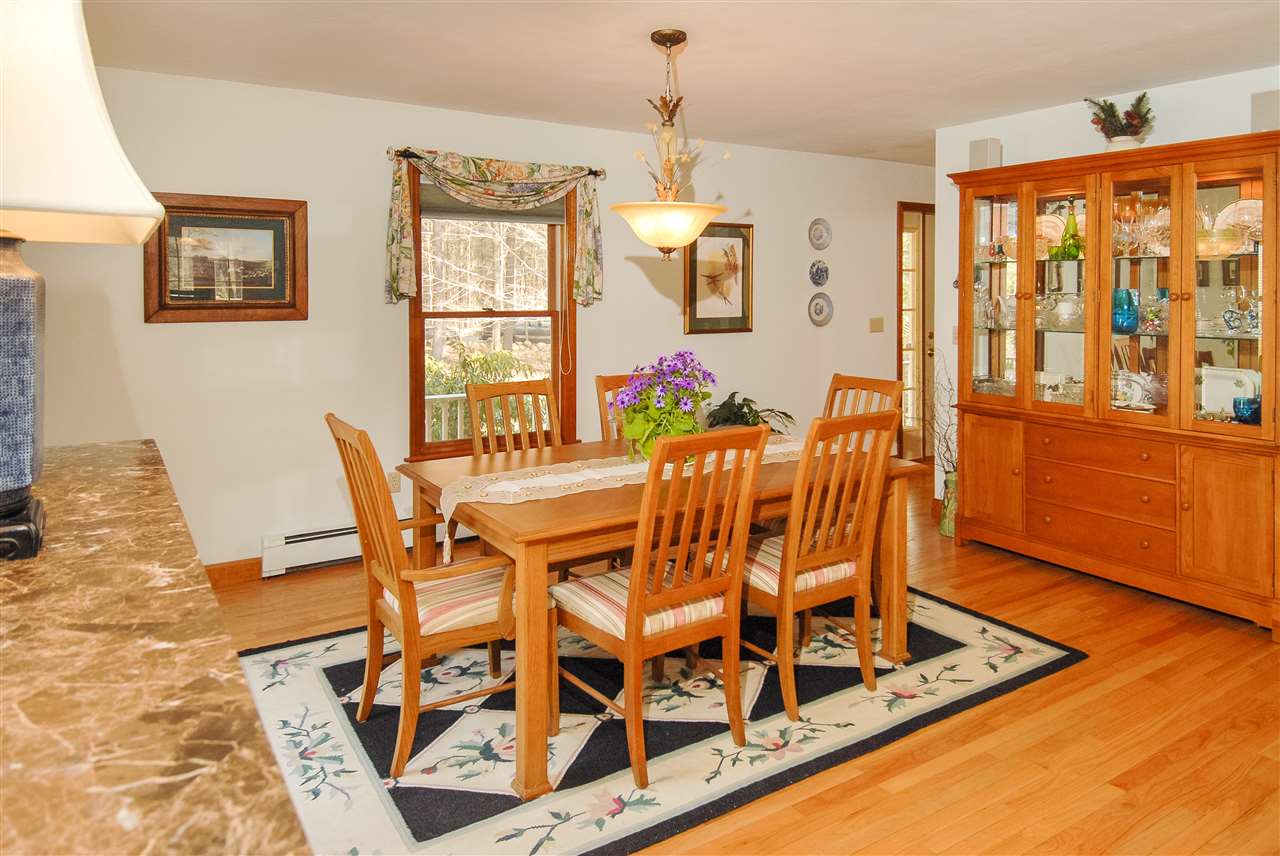 210 South Road Kensington, NH 03833 - Photo 11 of 32