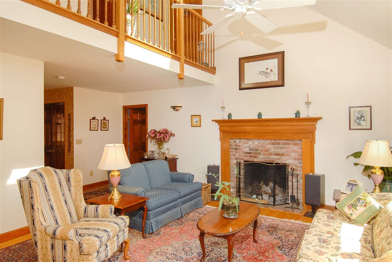 210 South Road Kensington, NH 03833 - Photo 13 of 32