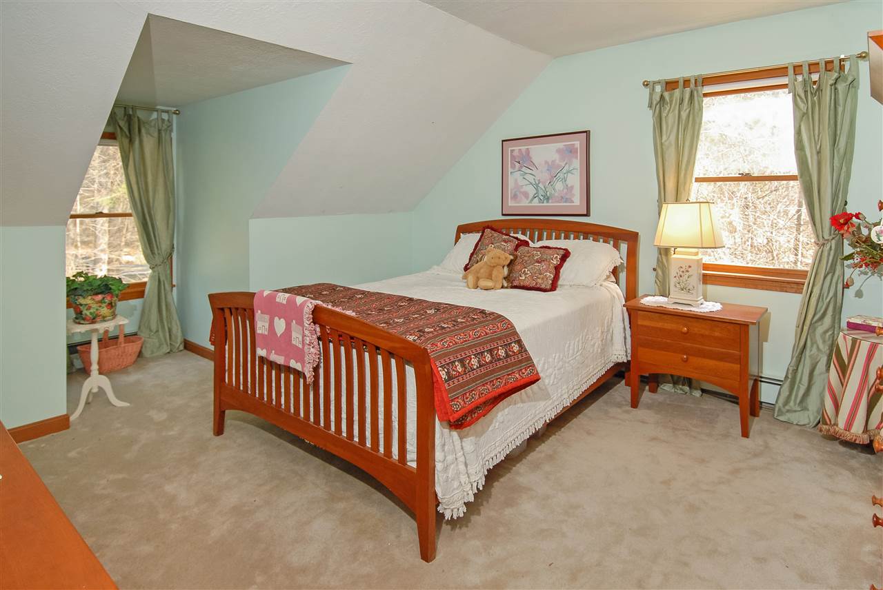 210 South Road Kensington, NH 03833 - Photo 23 of 32
