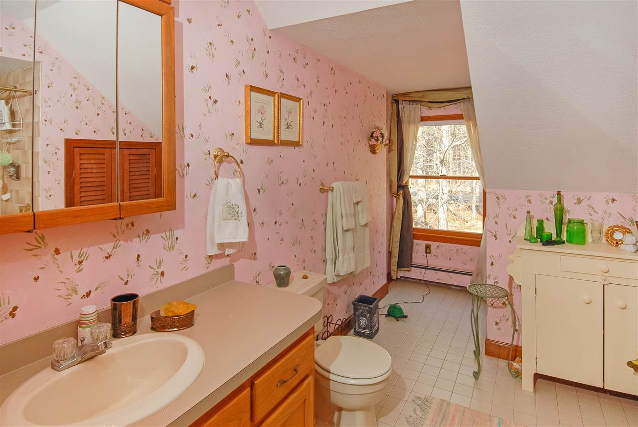 210 South Road Kensington, NH 03833 - Photo 24 of 32