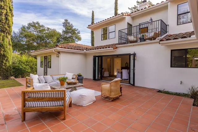 $2,950,000 | 300 West Santa Ana Street, Ojai, CA 93023
