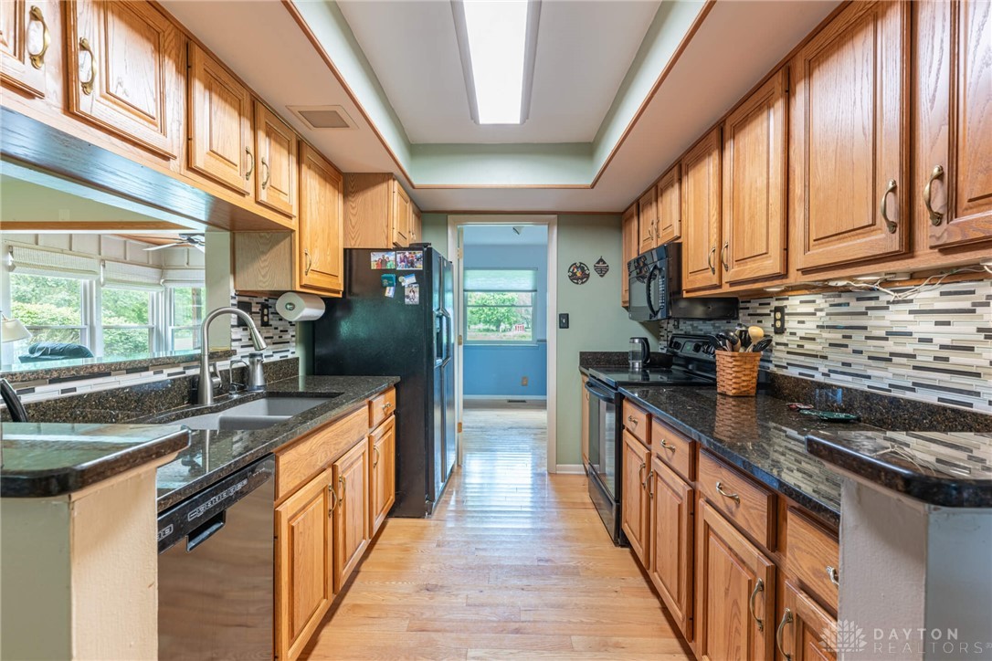 2050 Stewart Road Xenia, OH 45385 - Photo 11 of 87 Gallery Image 11