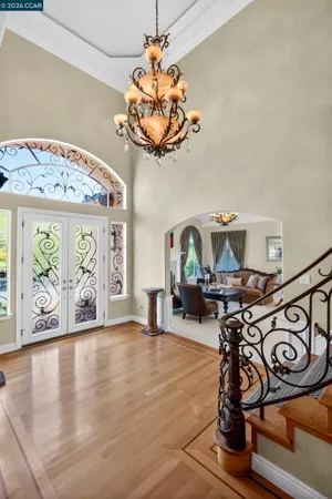 a view of front door with entryway