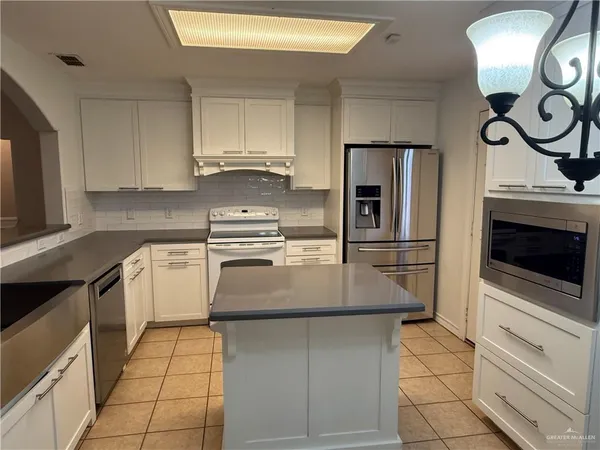 $1,600 | 3836 Frontier Drive, Edinburg, TX 78539