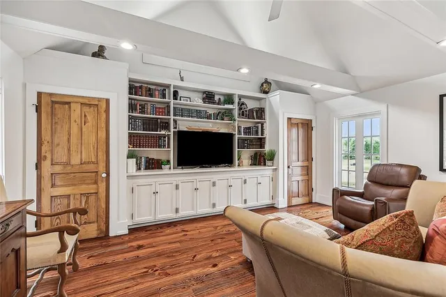 $3,000,000 | 115 Holly Street, Mandeville, LA 70448