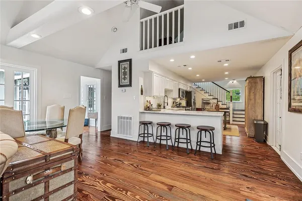 $3,000,000 | 115 Holly Street, Mandeville, LA 70448