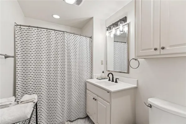 $3,000,000 | 115 Holly Street, Mandeville, LA 70448