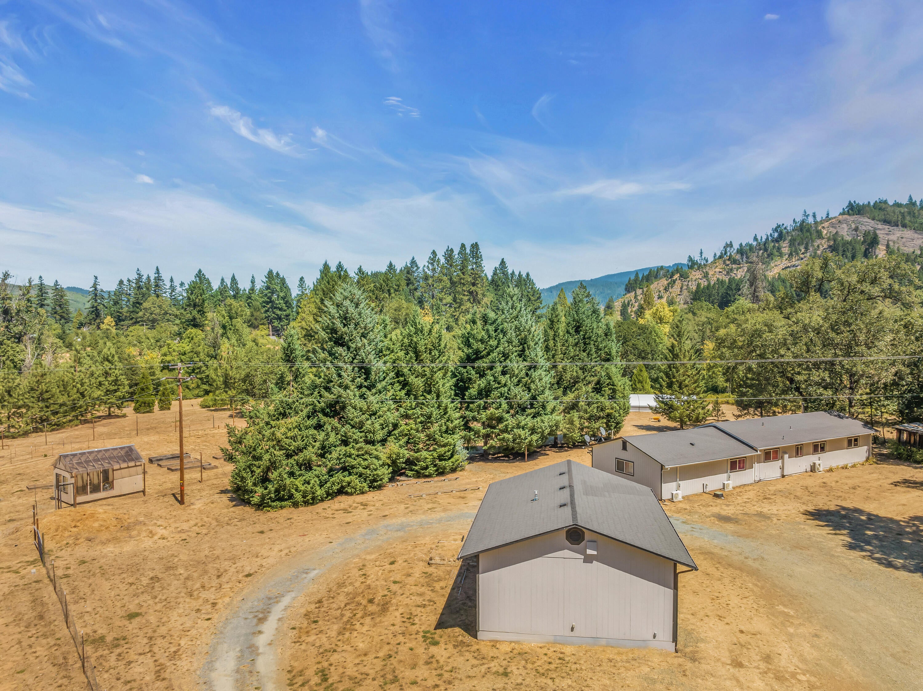 304 Thompson Creek Road Selma, OR 97538 - Photo 32 of 53 304 Thompson Creek Rd, Selma, OR 97538-