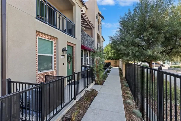 $699,900 | 129 Dove Landing, Covina, CA 91722