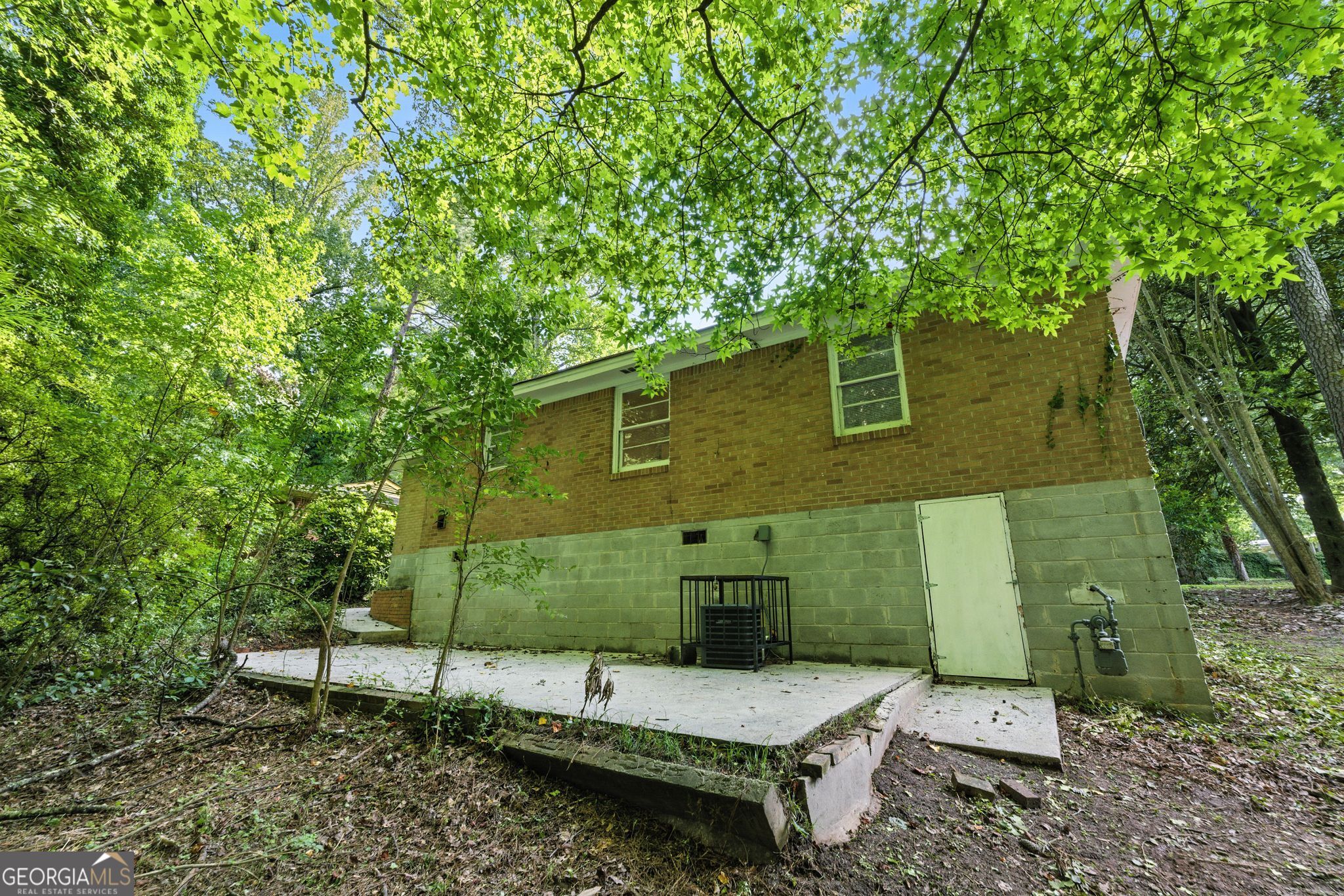 2370 Farley Street East Point, GA 30344 - Photo 26 of 35