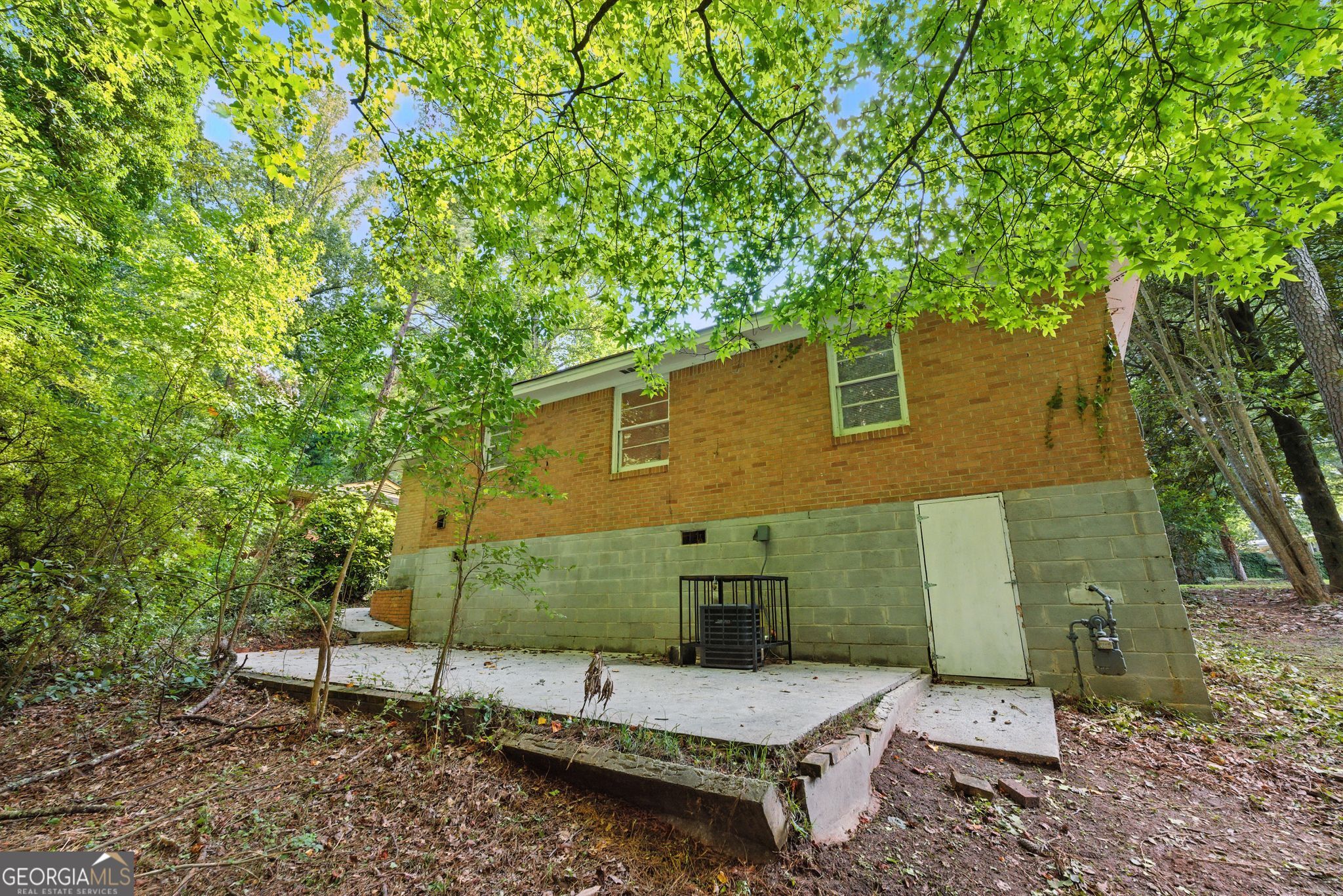 2370 Farley Street East Point, GA 30344 - Photo 28 of 35