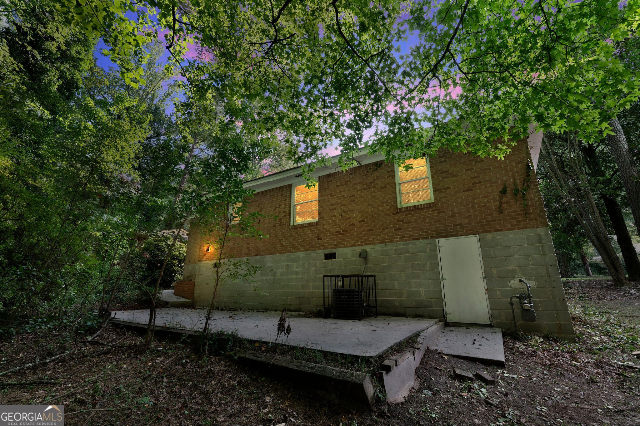 2370 Farley Street East Point, GA 30344 - Photo 29 of 35