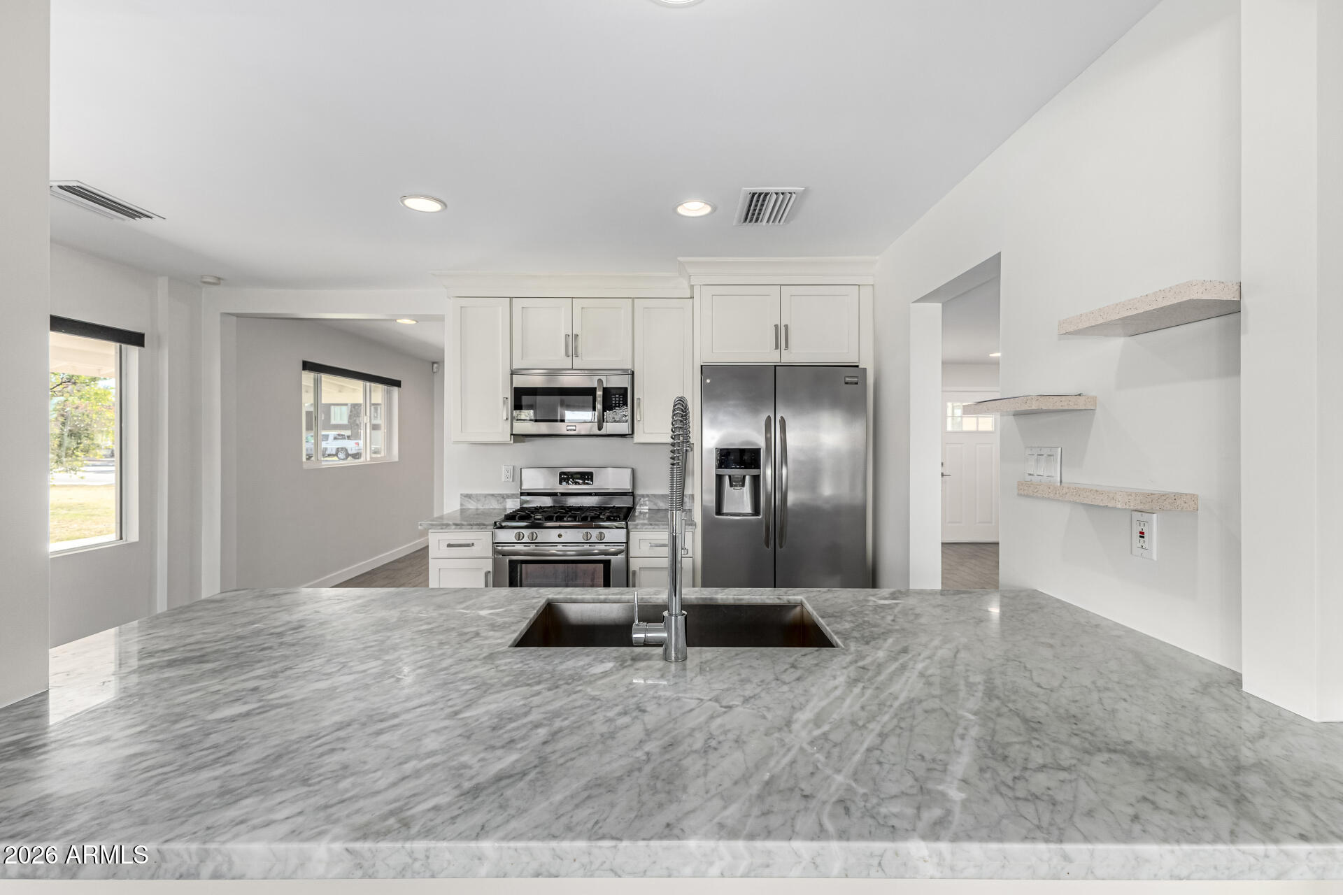 3930 East Oak Street Phoenix, AZ 85008 - Photo 11 of 25 11 - Oak