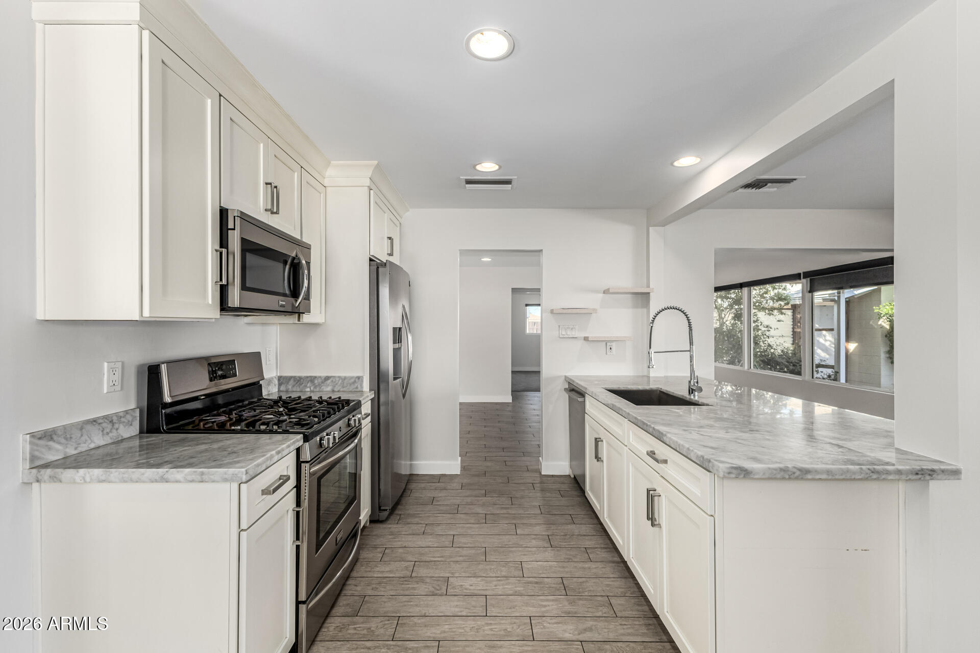 3930 East Oak Street Phoenix, AZ 85008 - Photo 12 of 25 12 - Oak