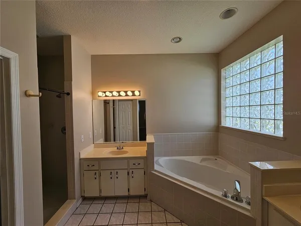 $2,300 | 17817 Southeast 115th Court, Summerfield, FL 34491