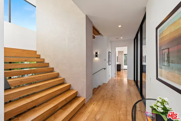 $26,000 | 623 North Edinburgh Avenue, Los Angeles, CA 90048