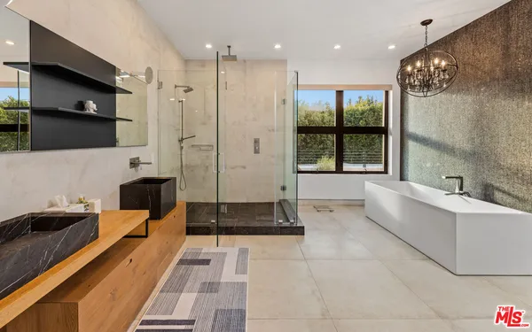 $26,000 | 623 North Edinburgh Avenue, Los Angeles, CA 90048