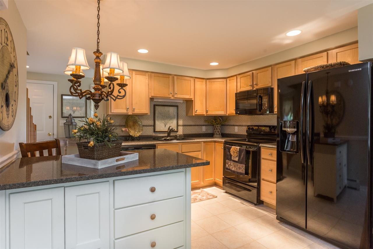 27 Elizabeth Road South Berwick, ME 03908 - Photo 12 of 34