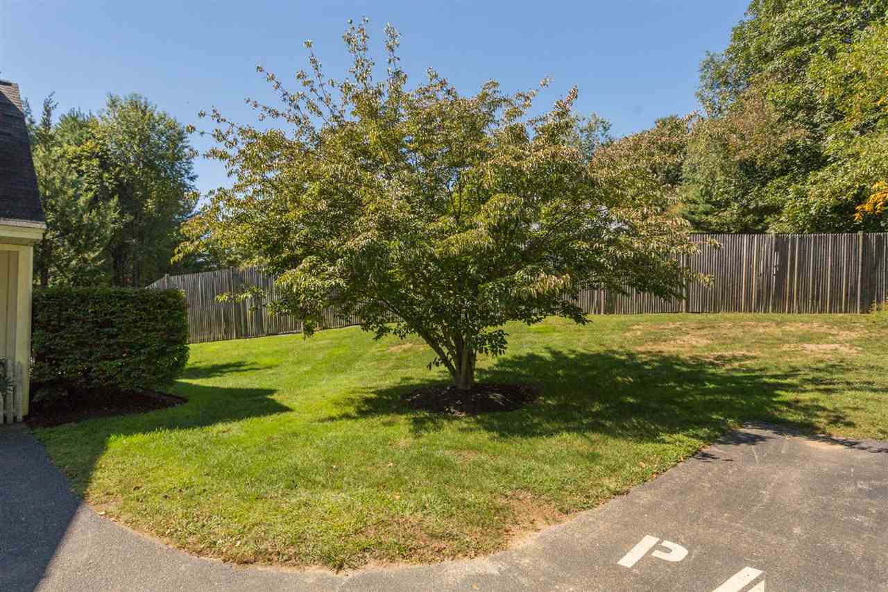 27 Elizabeth Road South Berwick, ME 03908 - Photo 4 of 34