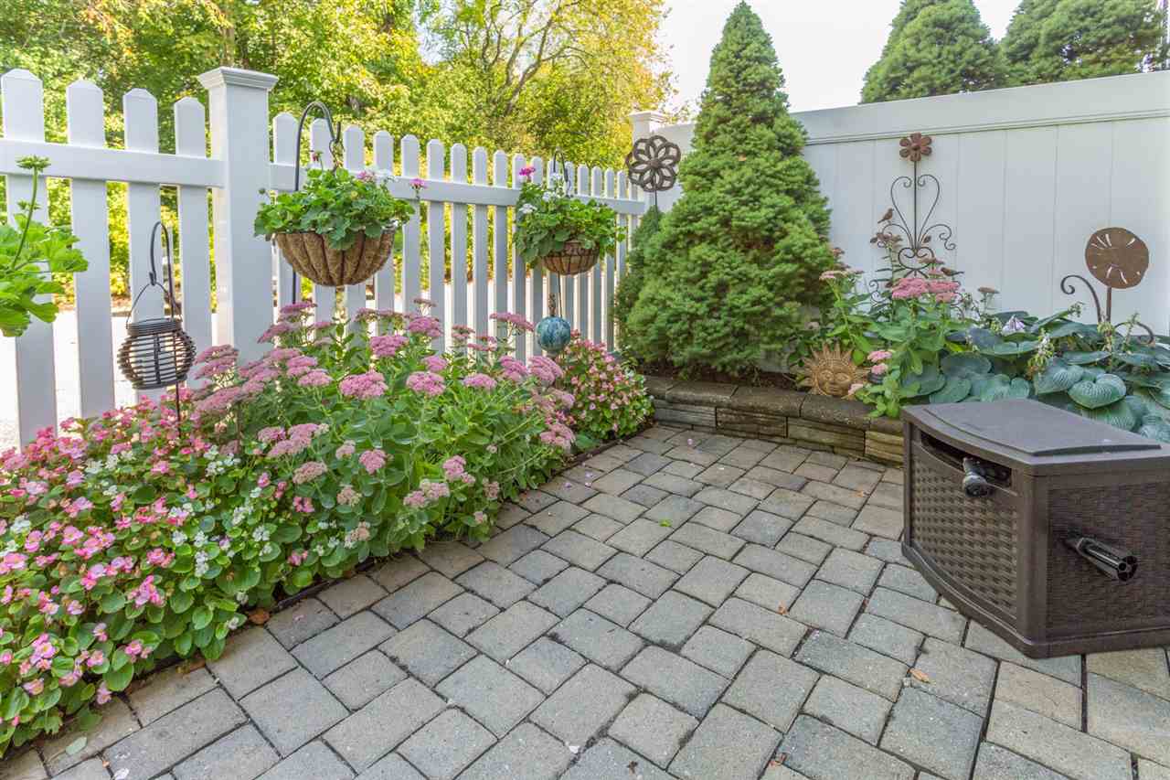27 Elizabeth Road South Berwick, ME 03908 - Photo 6 of 34